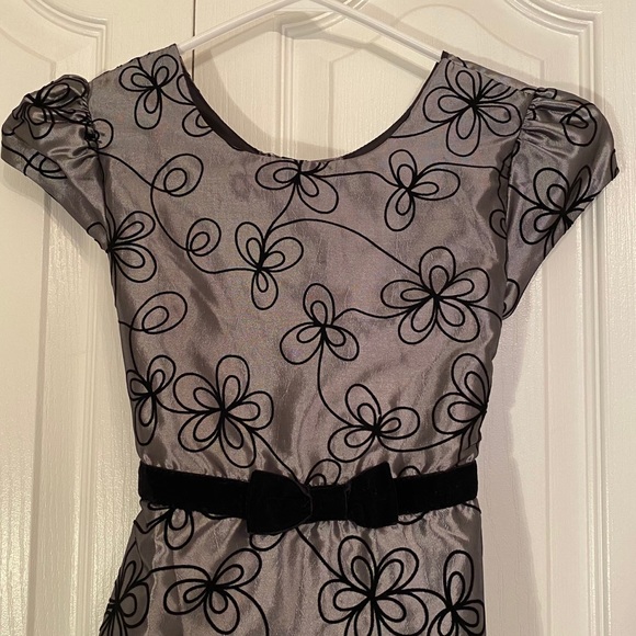 Girls Formal Dress - Picture 3 of 7